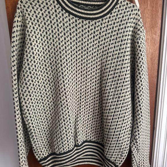 LL Bean Black and White Patterned Sweater